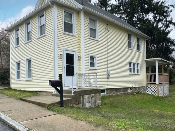 66 Evergreen Avenue, New London, CT 06320