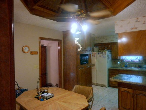 4th image of 1214 S Gumwood St