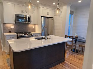 33 Bromfield St #C, Newburyport, MA 01950
