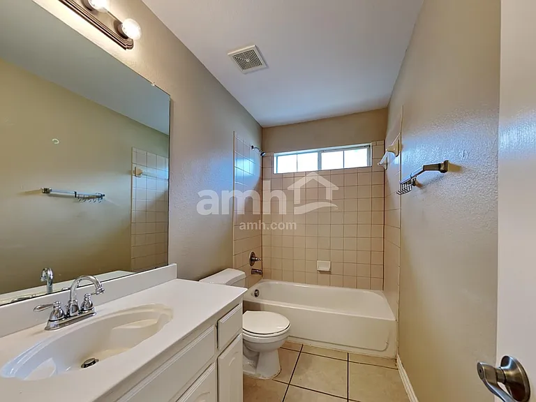 2525 Stone Meadows Dr — Photo 21