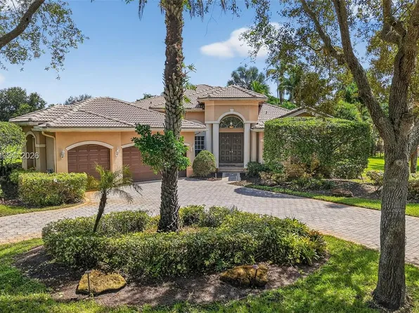 3792 Churchill Downs Dr, Davie, FL 33328