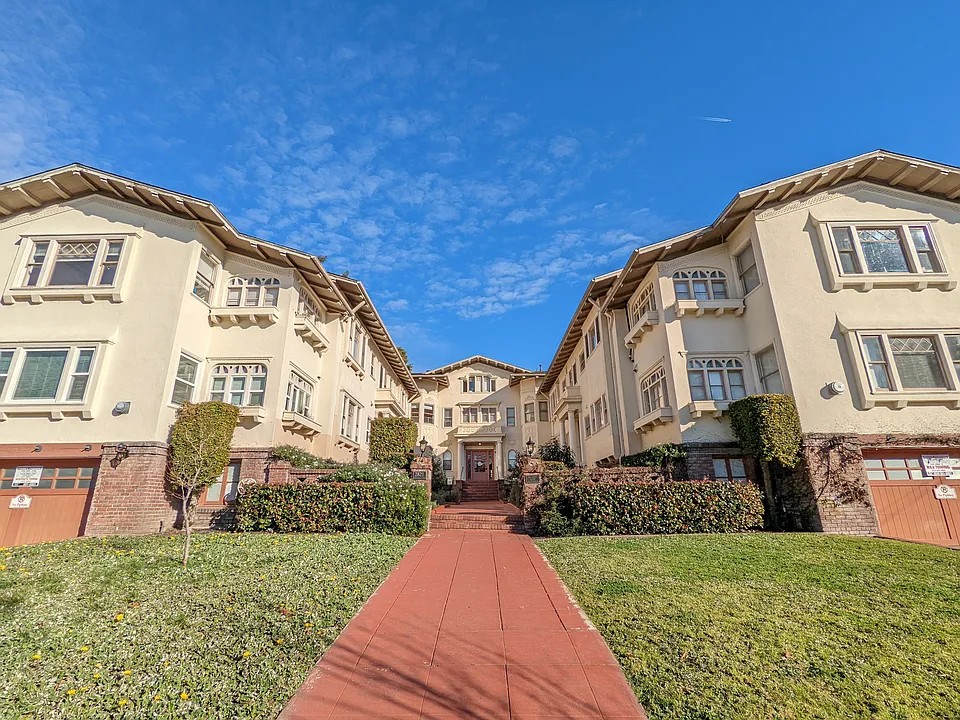 Hillegass Court Apartments