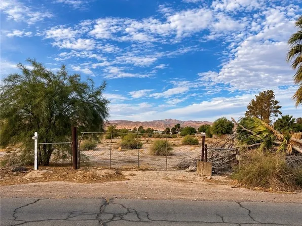 575 Cooper St, Overton, NV 89040