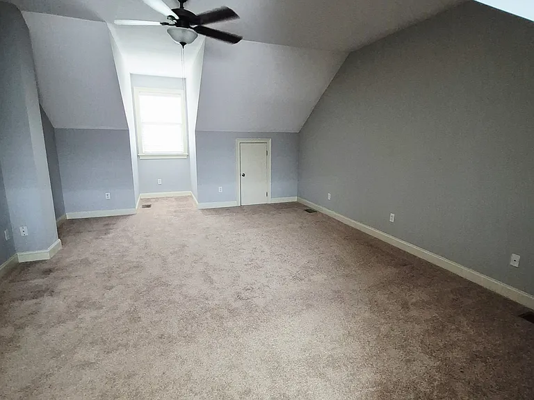 319 Berrien St — Photo 21