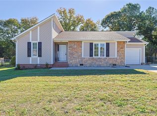6345 Hawfield Dr, Fayetteville, NC 28303