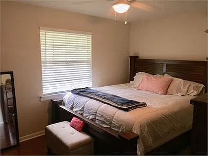 2 bed, 1120 sqft, $1,275 — Photo 2