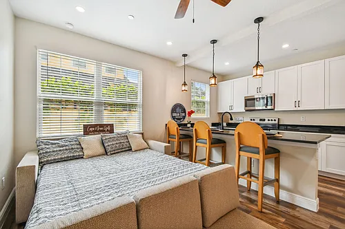 Floor plan Studio - FURNISHED