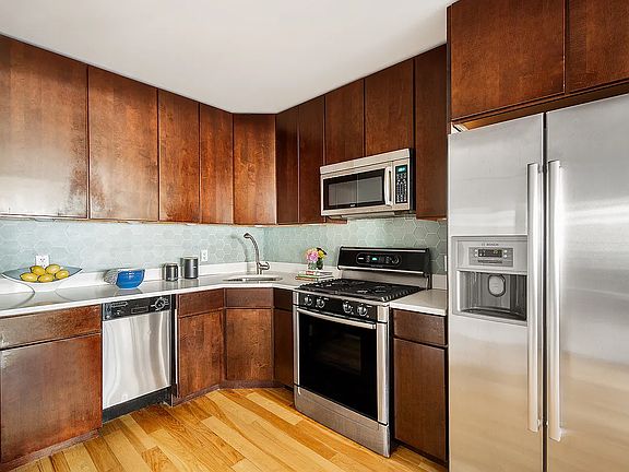 3rd image of 274 21st St APT 1A