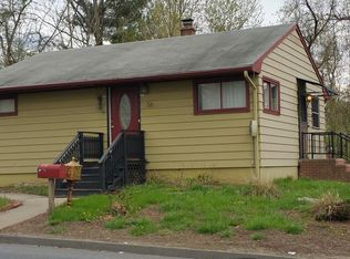 54 Sunderland Rd, Worcester, MA 01604