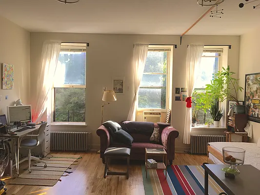 Rented by Owner | media 12