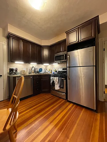354 Main St #1 Photo 1
