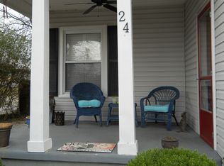 24 S Spring St, Sparta, TN 38583