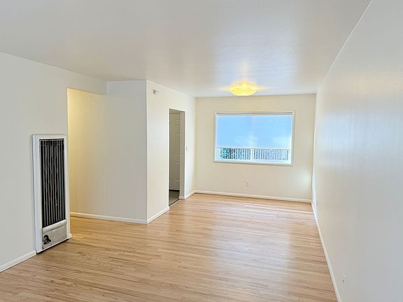 4th image of 6025 SE Woodstock Blvd #0