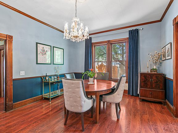 5th image of 504 S Oakdale Ave