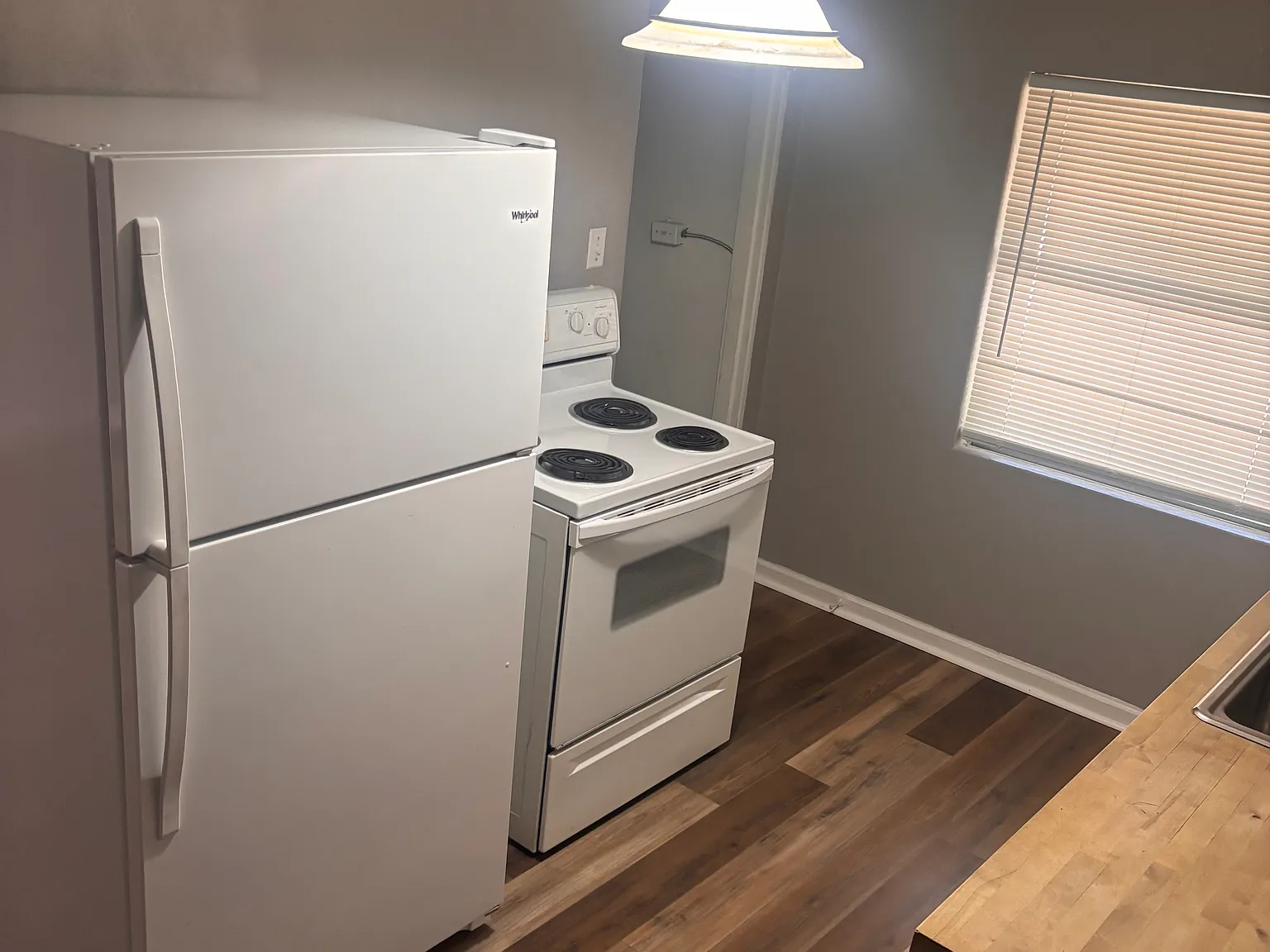 2 bed, 900 sqft, $1,150 — Photo 3