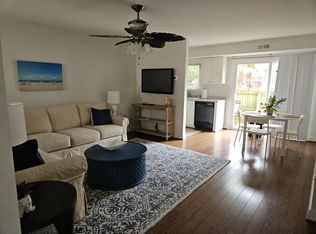121 84th St #B, Virginia Beach, VA 23451
