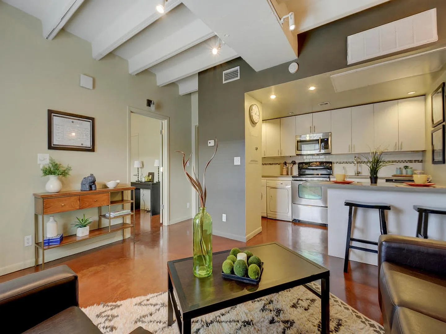 Lone Star Lofts — Photo 3