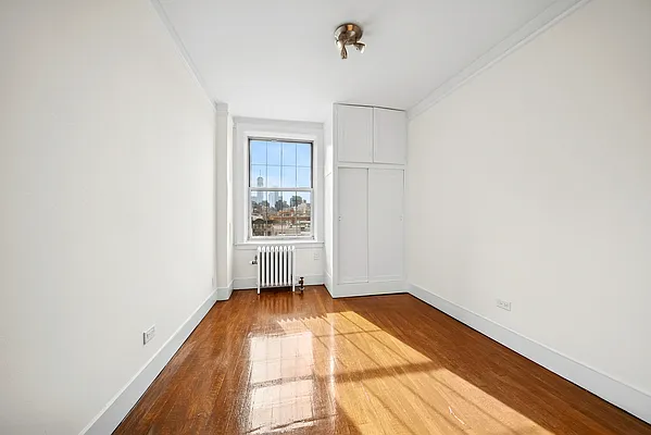 Rented by Compass | media 2