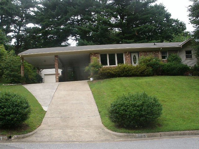 1st image of 115 Wimbish Pl