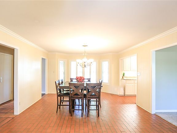 3rd image of 1316 Southwood St