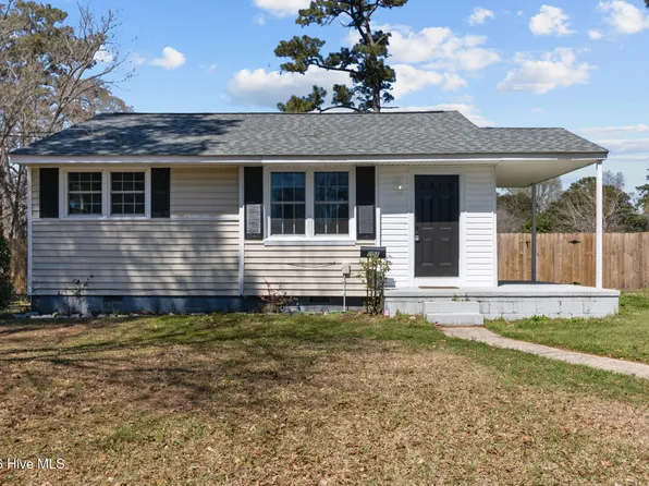 101 Robin Road, Jacksonville, NC 28540