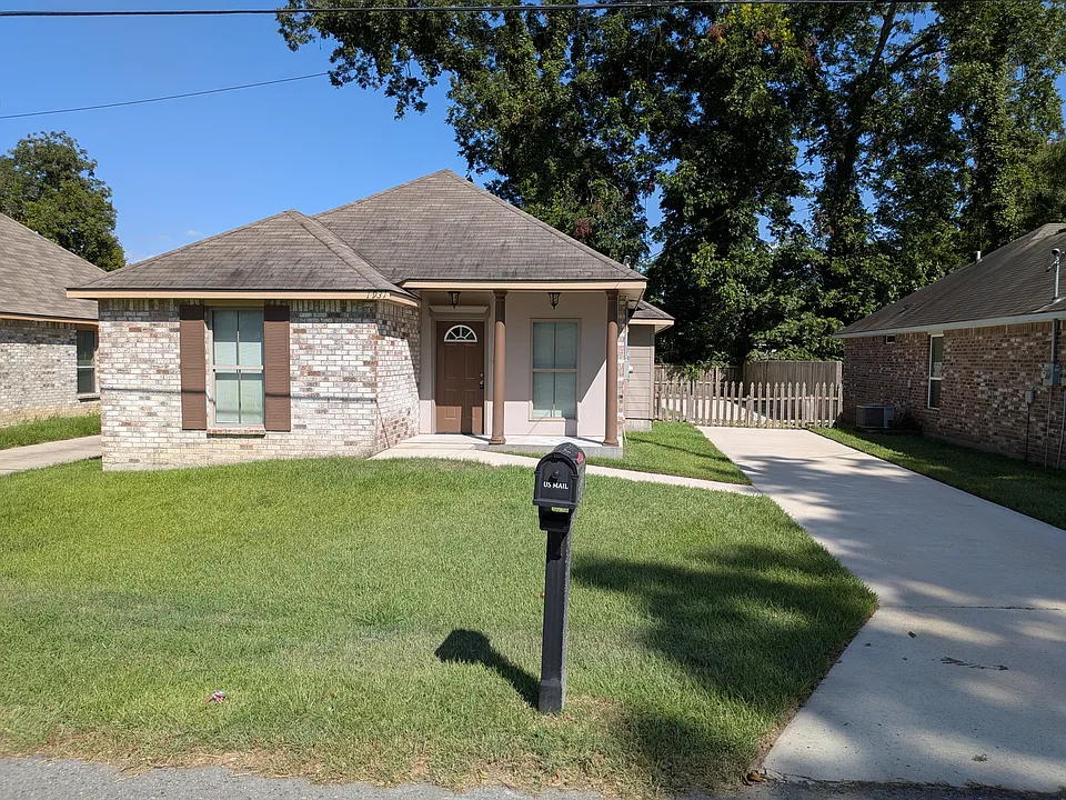 1931 Ravier Ln