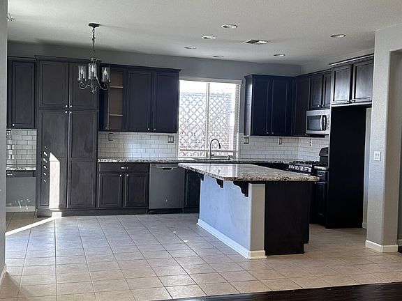 5th image of 2580 Country Falls Ln