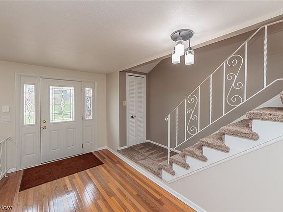 3rd image of 14580 Indian Creek Dr