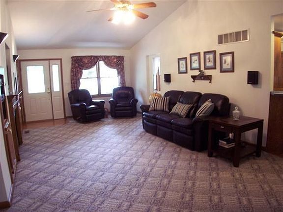 3rd image of 2801 County Road 4043