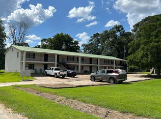 601 Dallas St, Philadelphia, MS 39350