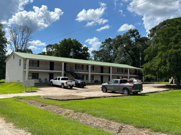 601 Dallas St, Philadelphia, MS 39350