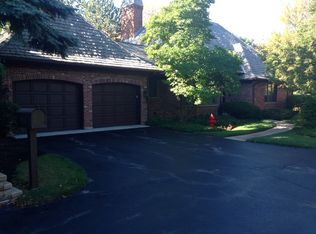 988 Coventry Ln, Highland Park, IL 60035