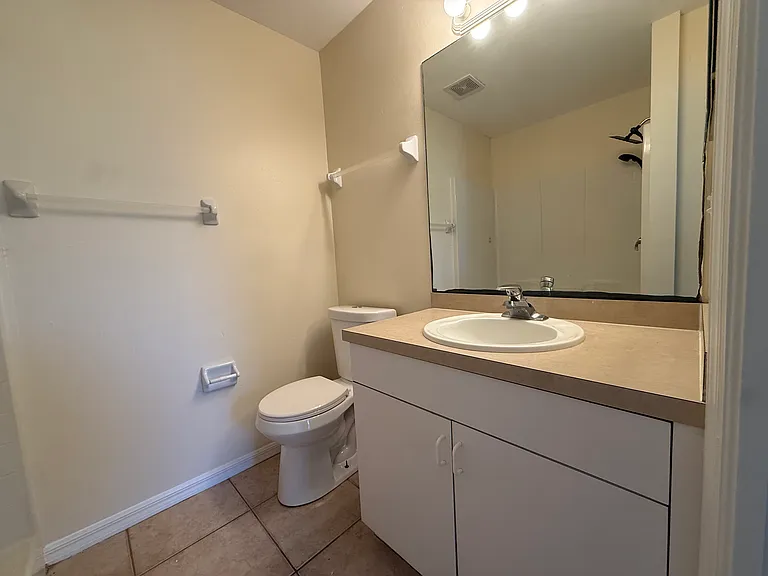 4546 28th St SW — Photo 12