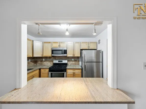 1200 East 53rd Street image 6 of 14