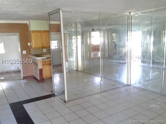 5th image of 19810 NW 39th Ct