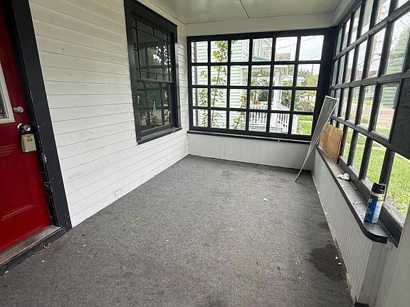 3rd image of 18 Buchanan St #8