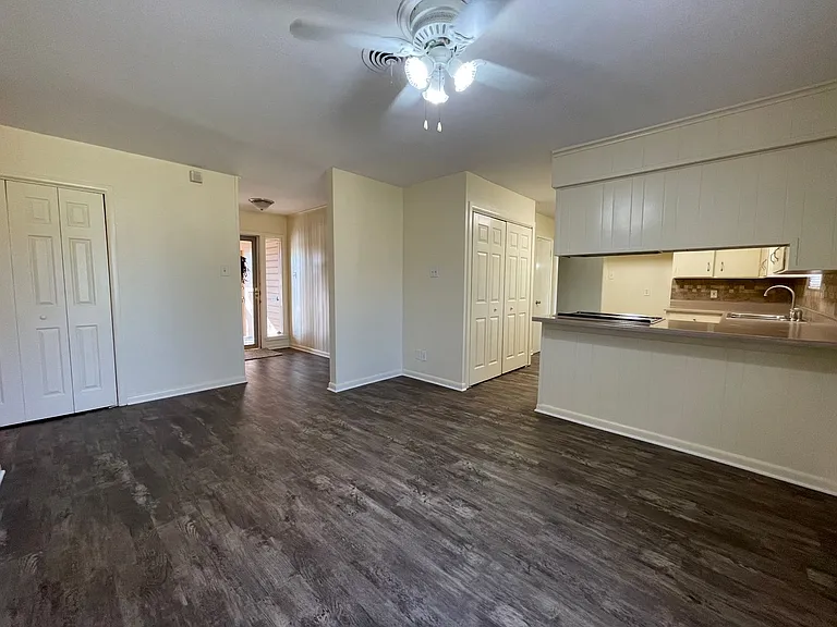 4616 Fawn Dr — Photo 4