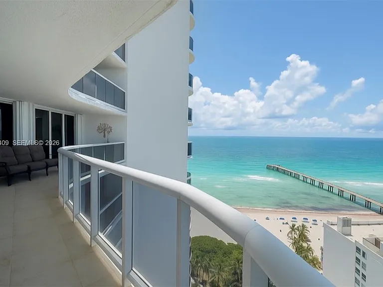 16711 Collins Ave #2301 — Photo 2