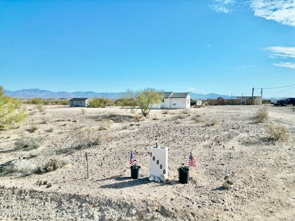 16806 S Lawton Rd, Yucca, AZ 86438