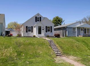 1837 33rd St, Moline, IL 61265