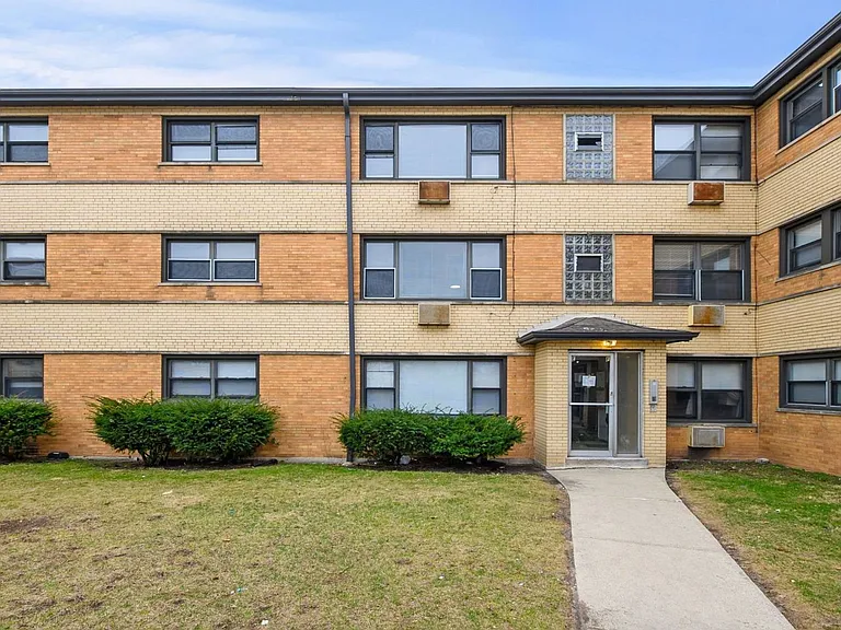7900 S. Paxton Ave. — Photo 11