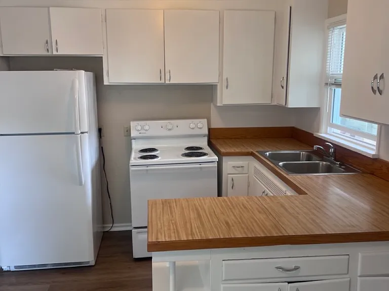 4222 SW Walker St #3 — Photo 16