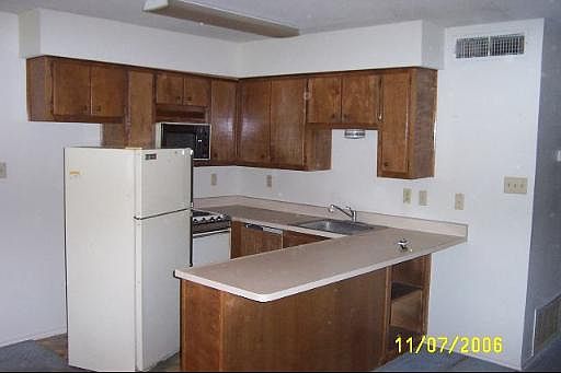 1st image of 1559 PARKVIEW #F-1