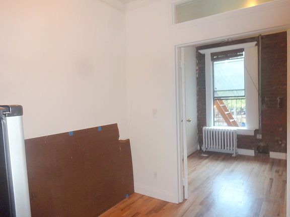2nd image of 121 E 97th St APT 35