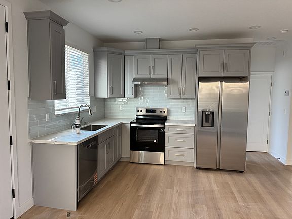 2nd image of 3957 Haven Ave
