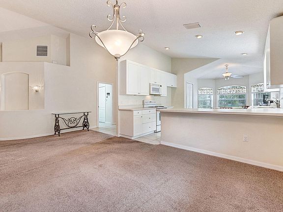 4th image of 850 Indian Oaks Dr