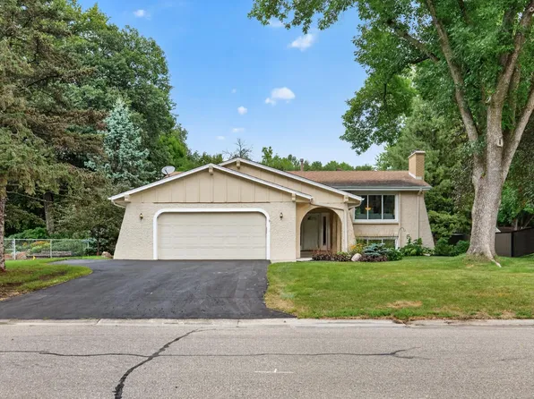18420 33rd Ave N, Plymouth, MN 55447
