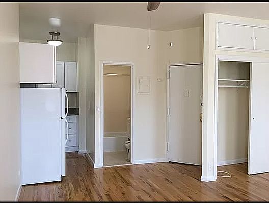 1st image of 239 E 116th St #2B
