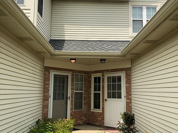 2nd image of 44 N Golfview Ct
