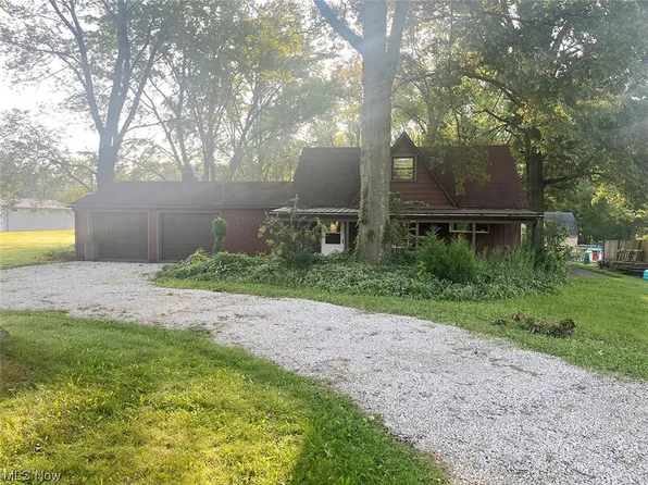 3859 Randolph Rd, Mogadore, OH 44260